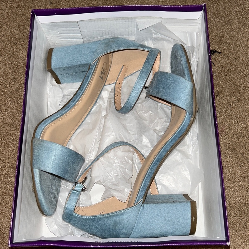 baby blue chelsea moreland heels